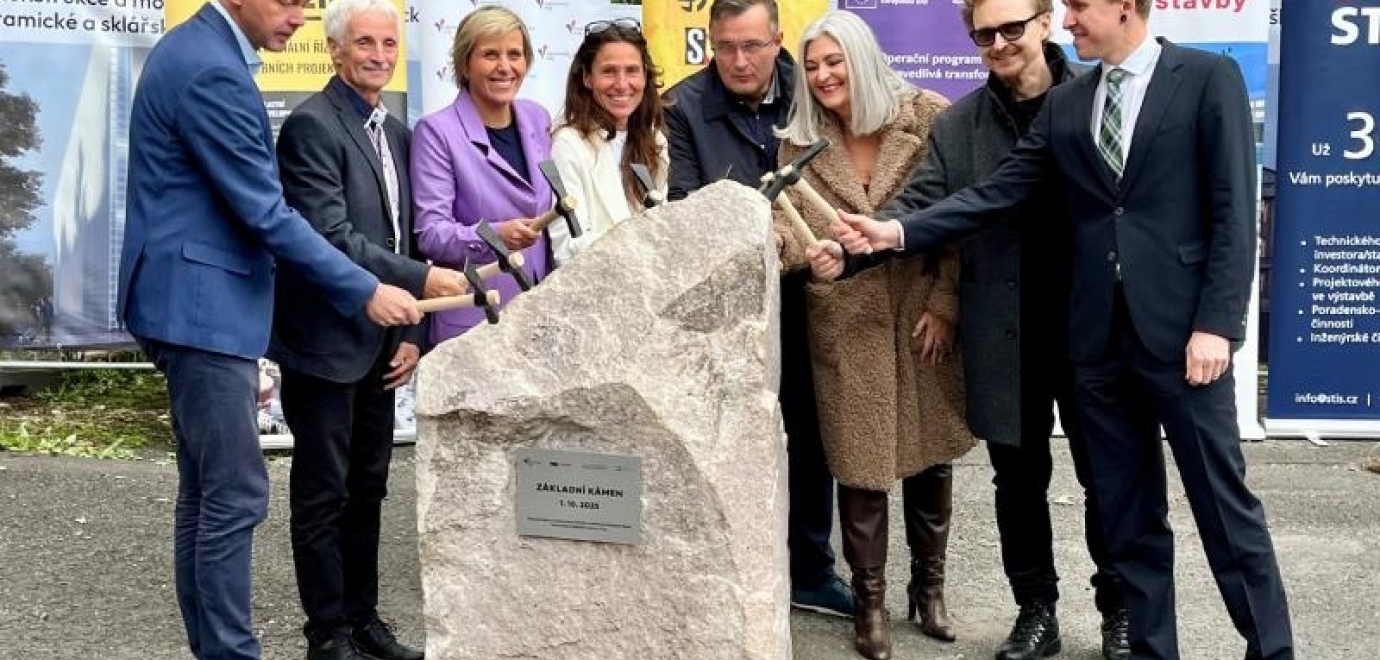 Karlovarský kraj zahájil výstavbu jednoho z nejmodernějších vzdělávacích areálů v zemi