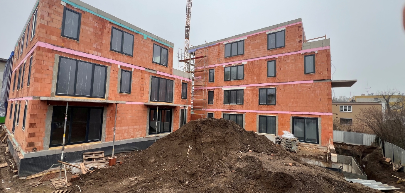 Viladomy Voborského v pražských Modřanech realizujeme v souladu s harmonogramem